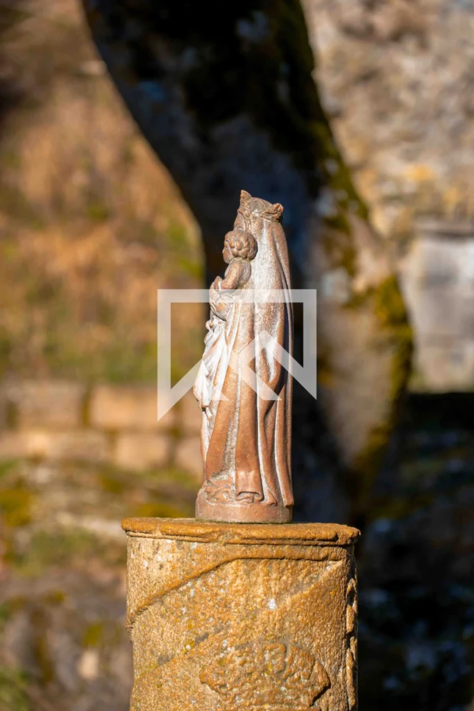 Escultura Nacimiento del Ebro